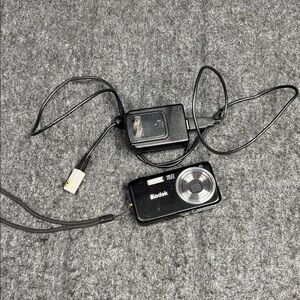 Kodak Black Compact Camera with Charger
